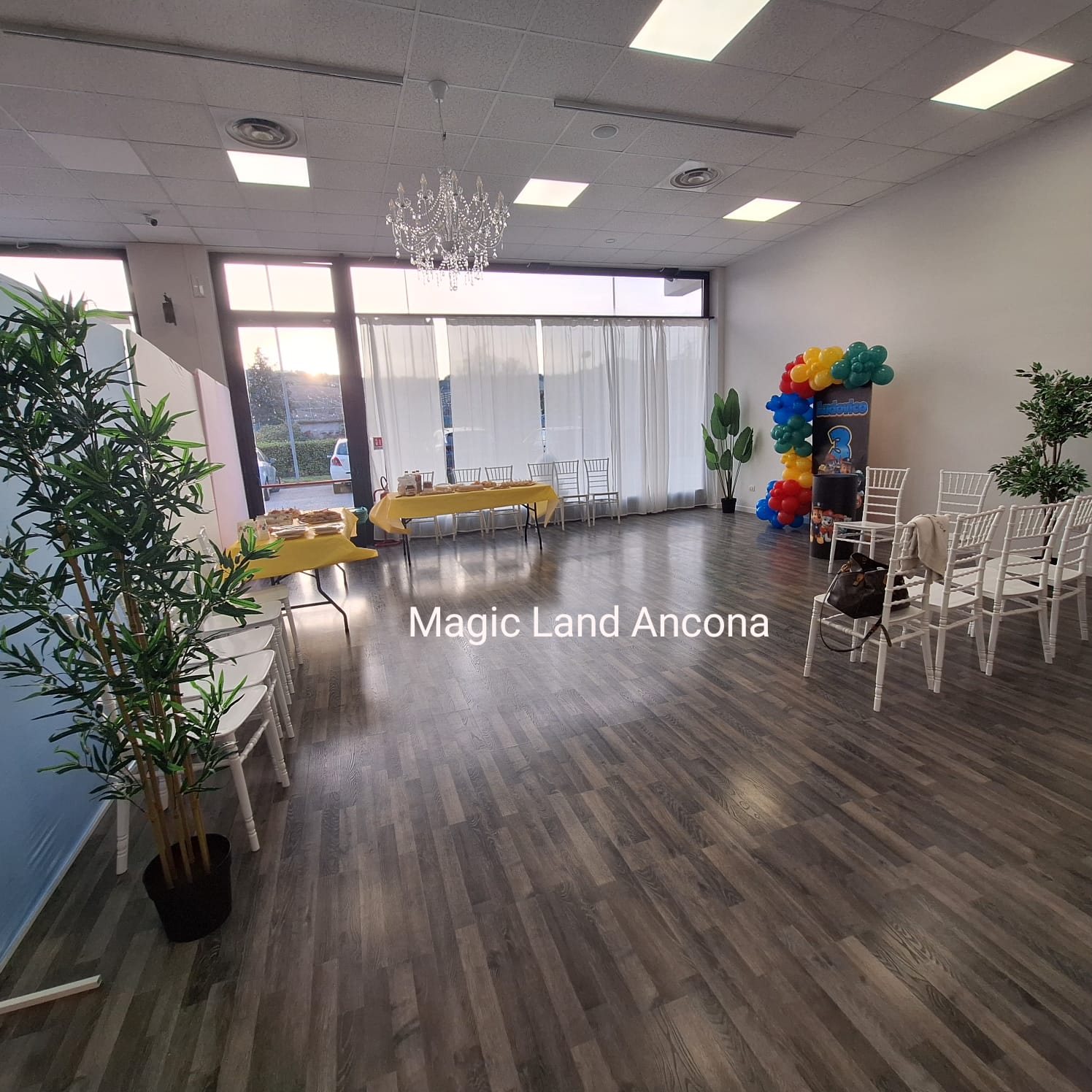 Location per compleanni Ancona sala feste eventi gonfiabili bambini giochi